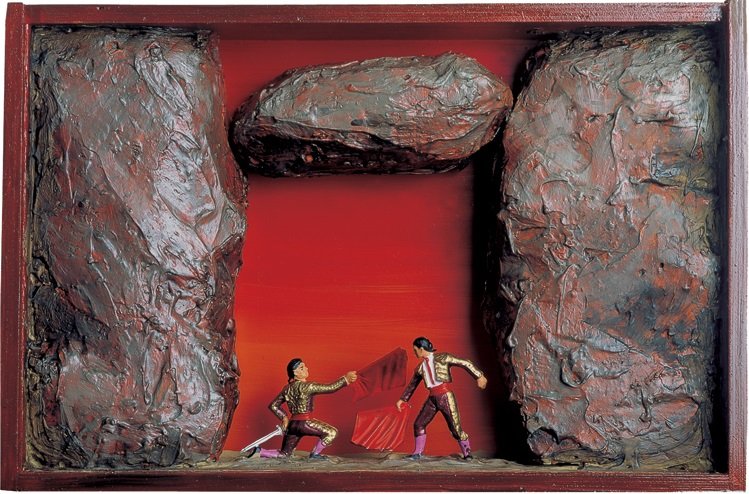 La Guerra Civil, 1999 O/materiales 20,5 x 31 x 8 cm.